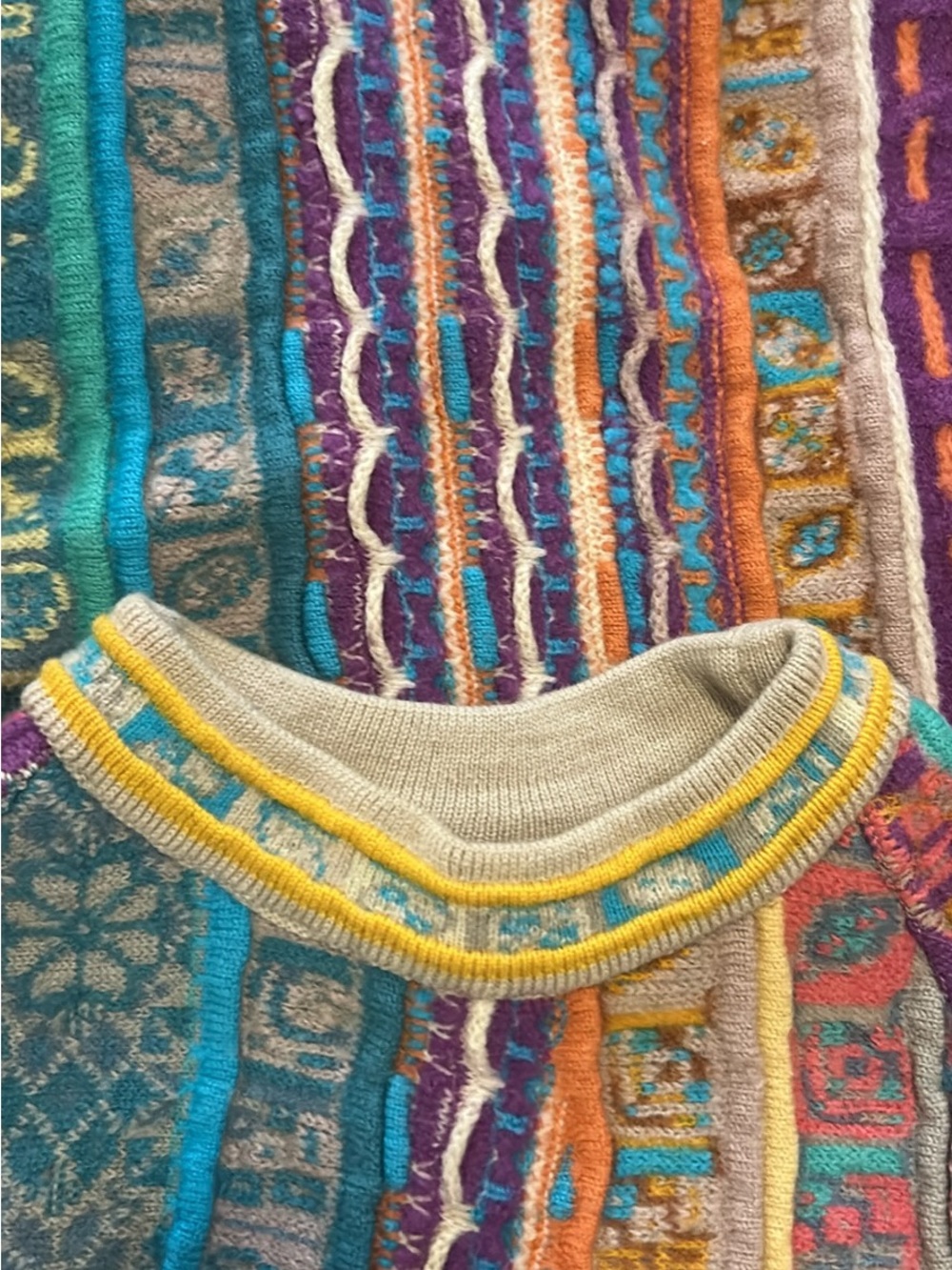 Woman’s Authentic Vintage Coogi Australia Sweater - Picture 6 of 7